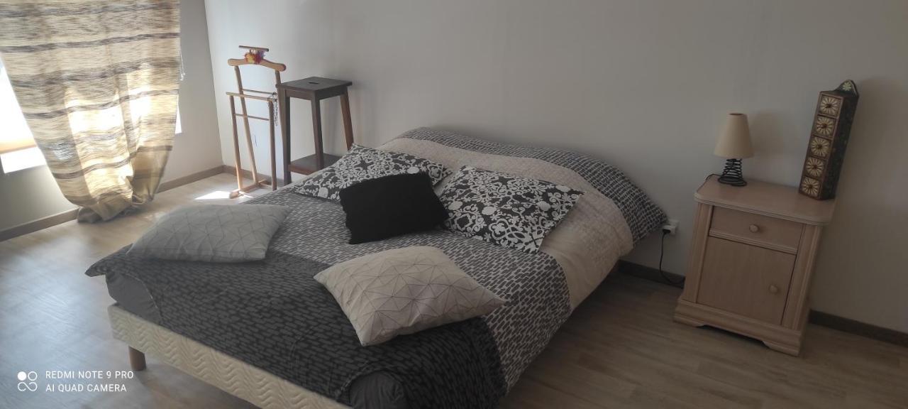 Ferienwohnung Les Plaisirs De La Ruralite Vendresse Exterior foto